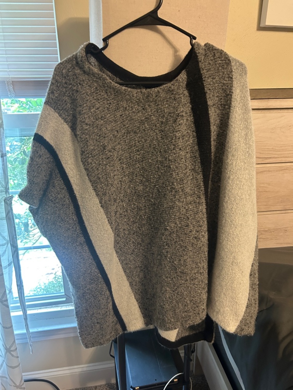 LOFT Gray and Black Women's Colorblock Sweater